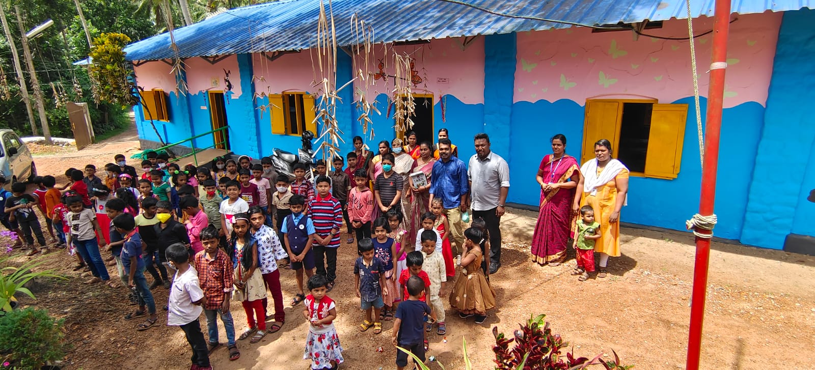 Distributing books