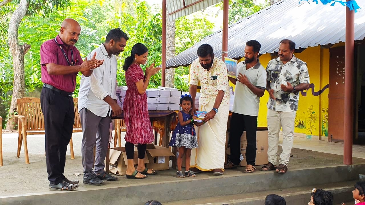 Govt. LP School, Parasuvaikal book distribution